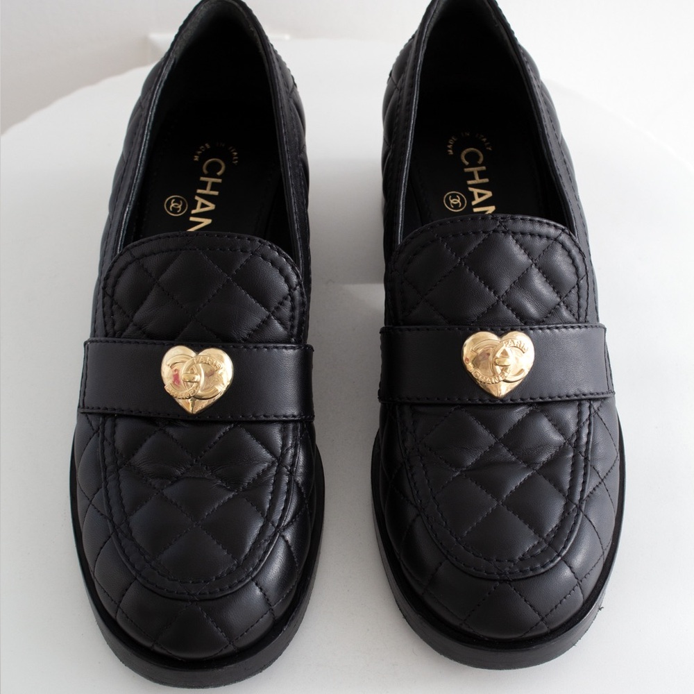 Chanel Black Gold CC Heart Lambskin Heel Loafers 40